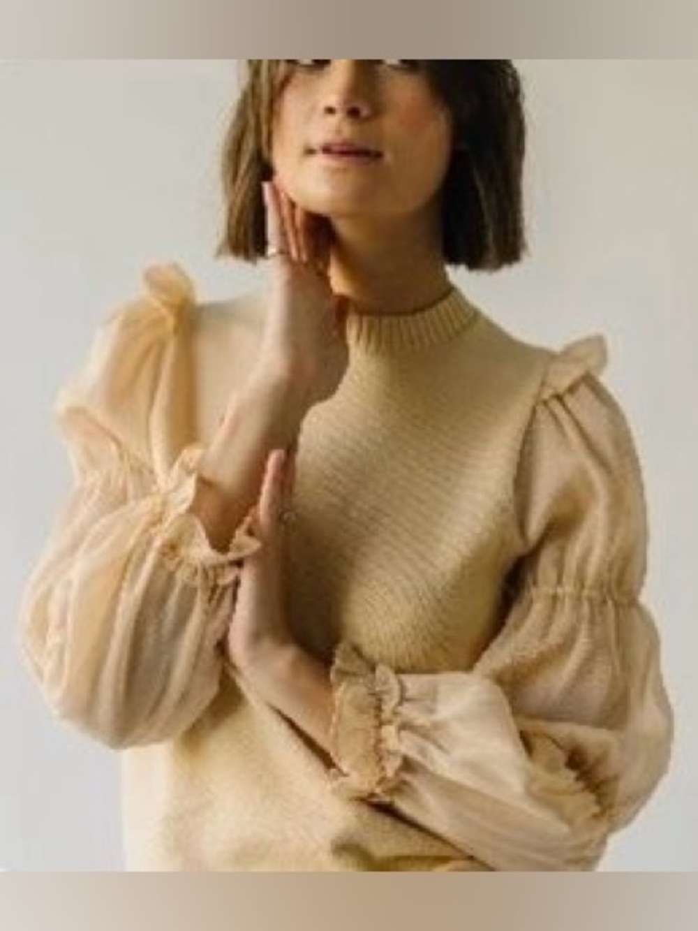 Piper & Scoot | Women’s Light Tan Long Sheer Sleeve Crewneck Knit Sweater Size L